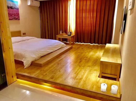 包头主题情趣酒店预订，特色房型有哪些？-第3张图片-德高鼎泰便民中心