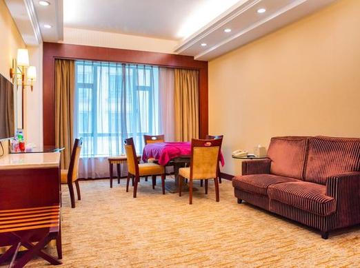 东莞常平半岛酒店怎么预订最优惠？-第2张图片-德高鼎泰便民中心