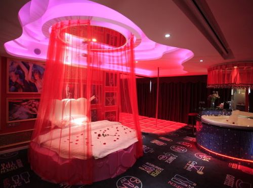 番禺情侣主题酒店怎么选？-第3张图片-德高鼎泰便民中心