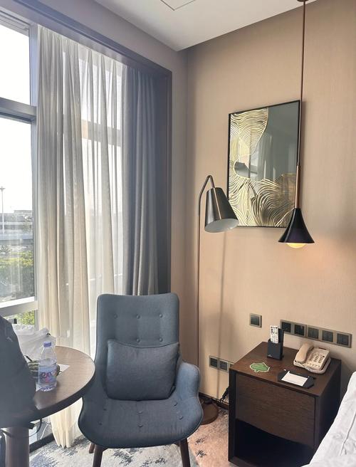 青岛机场秋林酒店怎么预订？-第1张图片-德高鼎泰便民中心