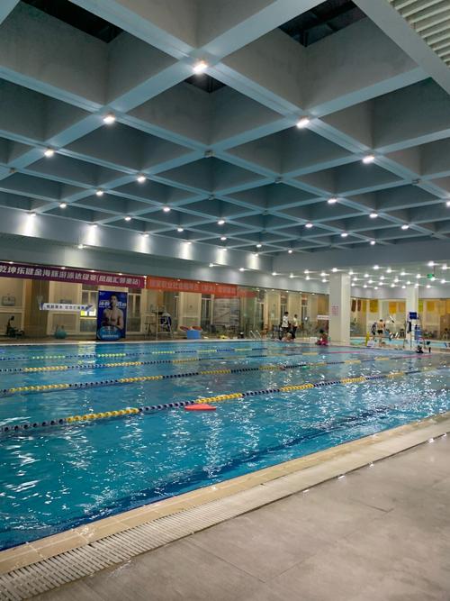青岛英派斯健身游泳有哪些特色服务？-第3张图片-德高鼎泰便民中心