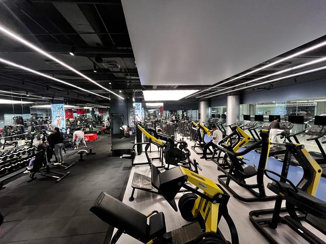 重庆高档健身中心有何独特优势？-第1张图片-德高鼎泰便民中心