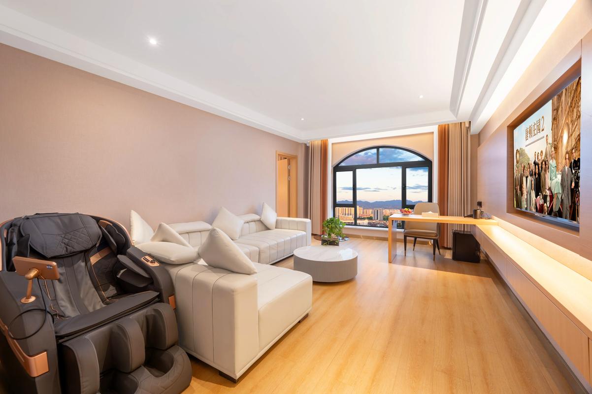 乌鲁木齐新民酒店怎么预订最划算？-第3张图片-德高鼎泰便民中心