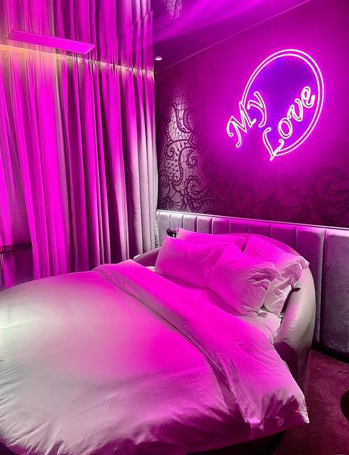 豪华情侣酒店预订，选哪家最合适？-第1张图片-德高鼎泰便民中心