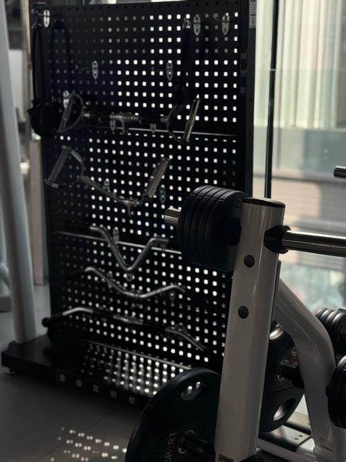 重庆新光天地健身有何特色或优势？-第1张图片-德高鼎泰便民中心