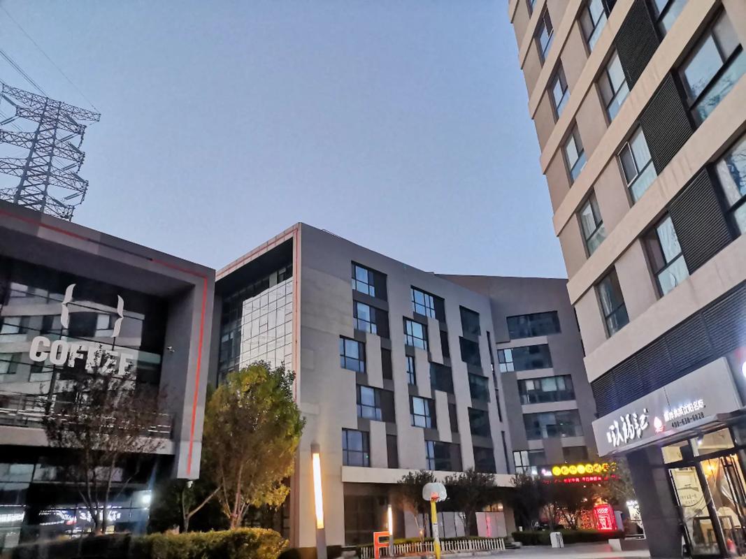 北京超级蜂巢物业电话是多少？-第1张图片-德高鼎泰便民中心