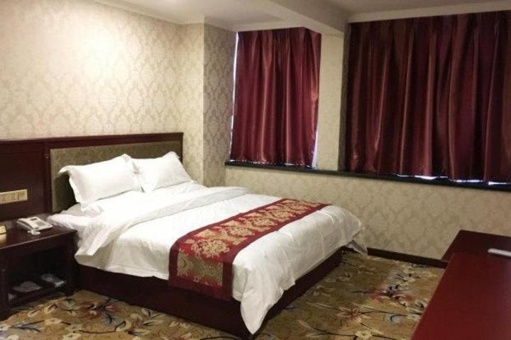 西宁三和商务酒店预订哪里最划算？-第1张图片-德高鼎泰便民中心