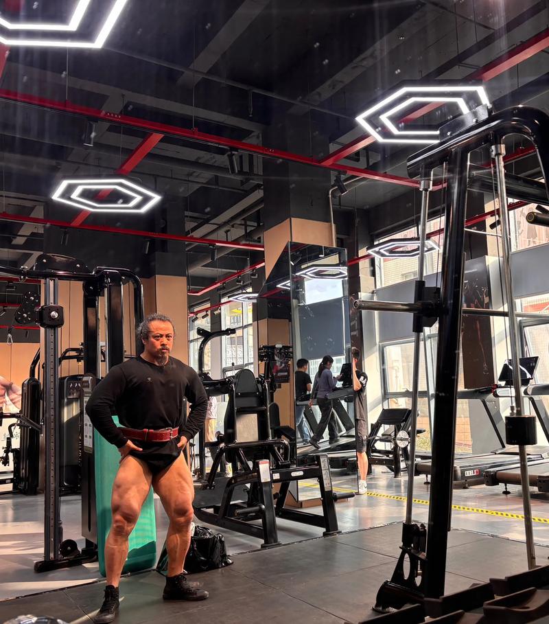 哈尔滨菲特健身顾问如何专业指导？-第3张图片-德高鼎泰便民中心