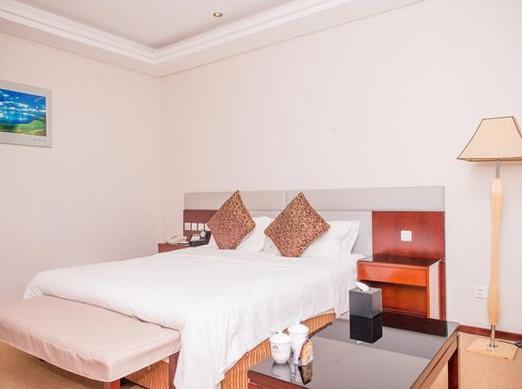 赤峰九天快捷酒店怎么预订最优惠？-第1张图片-德高鼎泰便民中心