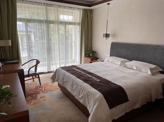 琅邪山风景区酒店怎么预订？-第1张图片-德高鼎泰便民中心