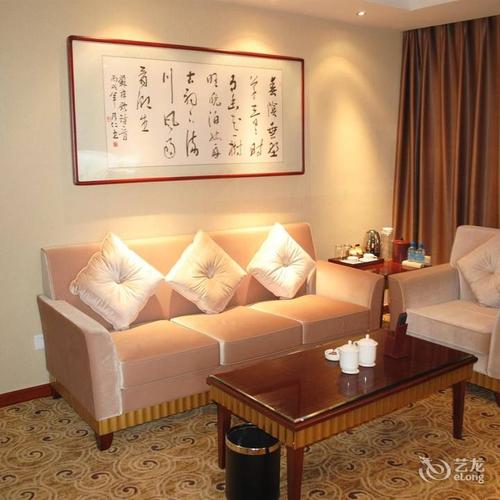 税苑华廷酒店预订电话是多少？-第1张图片-德高鼎泰便民中心