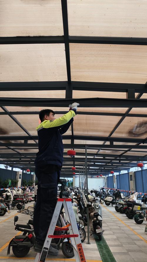 万科物业前台要求高吗-第3张图片-德高鼎泰便民中心