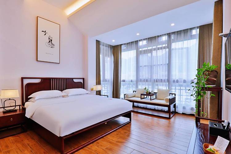 荔波县城七天酒店怎么订最划算？-第1张图片-德高鼎泰便民中心