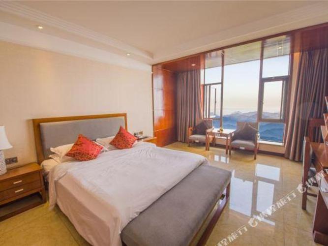 峨眉山金顶酒店怎么预订最方便？-第2张图片-德高鼎泰便民中心