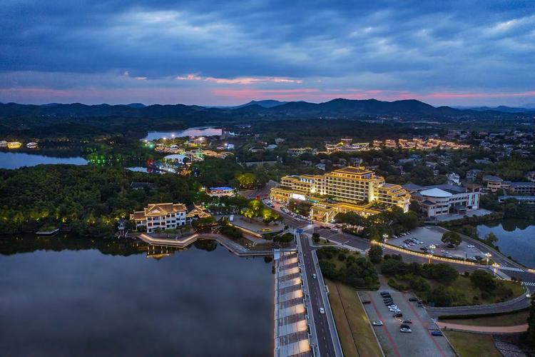 天目湖风景区酒店怎么预订最划算？-第1张图片-德高鼎泰便民中心