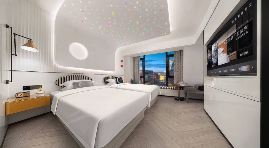 义乌万达商务酒店怎么预订最划算？-第1张图片-德高鼎泰便民中心