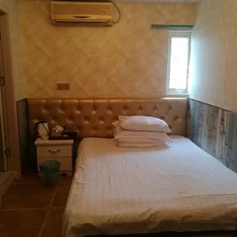 八天主题连锁酒店怎么预订最优惠？-第3张图片-德高鼎泰便民中心