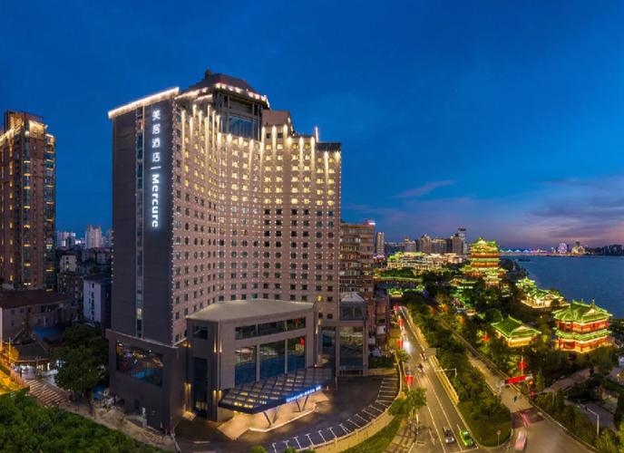 南昌万达美居酒店怎么预订最优惠？-第1张图片-德高鼎泰便民中心