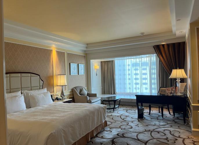 凯旋门建国酒店怎么预订最优惠？-第1张图片-德高鼎泰便民中心