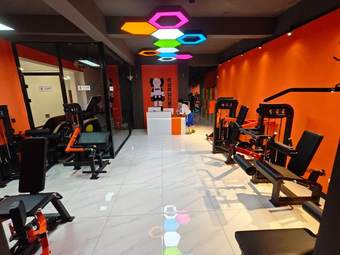 鞍山懒人健身俱乐部，真适合懒人吗？-第3张图片-德高鼎泰便民中心
