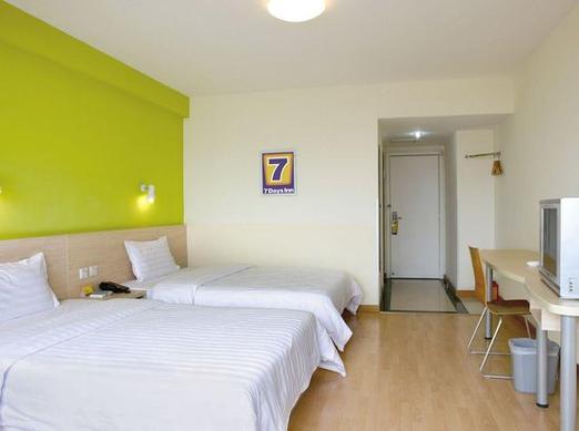 青岛7天快捷酒店怎么预订最划算？-第1张图片-德高鼎泰便民中心