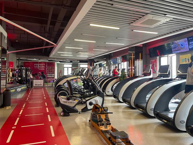 活力先锋健身俱乐部，如何让你活力全开？-第2张图片-德高鼎泰便民中心