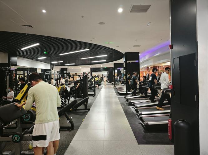 安庆热浪健身俱乐部，有何特色与优势？-第1张图片-德高鼎泰便民中心