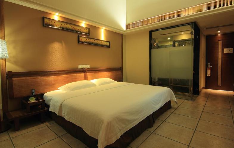 千帆碧湾大酒店如何预订？-第3张图片-德高鼎泰便民中心