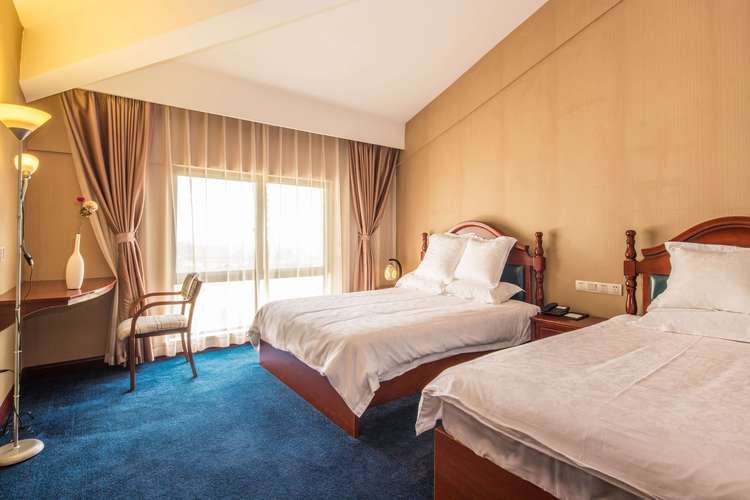 溧阳湖边度假酒店怎么预订？-第3张图片-德高鼎泰便民中心