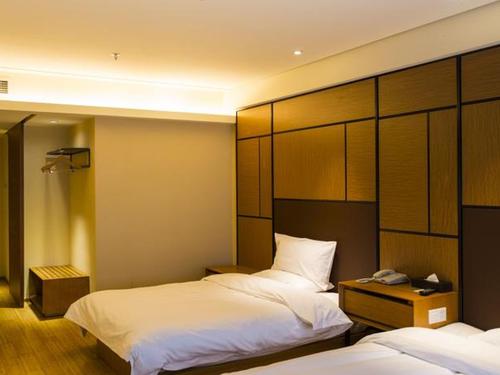 西安西稍门大酒店预订哪里方便？-第2张图片-德高鼎泰便民中心