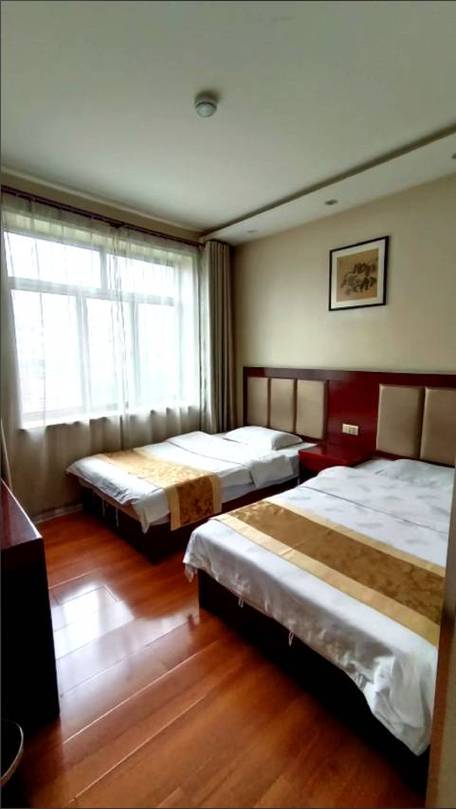 深圳鑫鑫商务酒店预订怎么操作？-第2张图片-德高鼎泰便民中心