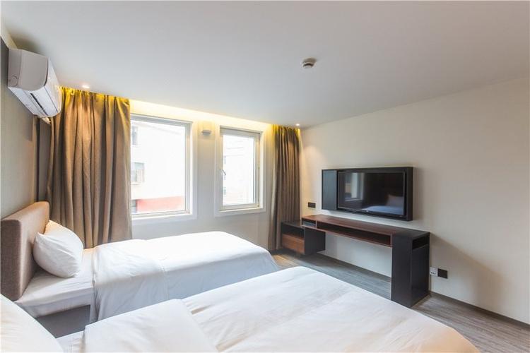 金沙江路附近酒店怎么选？-第2张图片-德高鼎泰便民中心