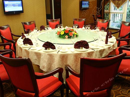 成都蜀峰花园酒店怎么预订最优惠？-第2张图片-德高鼎泰便民中心