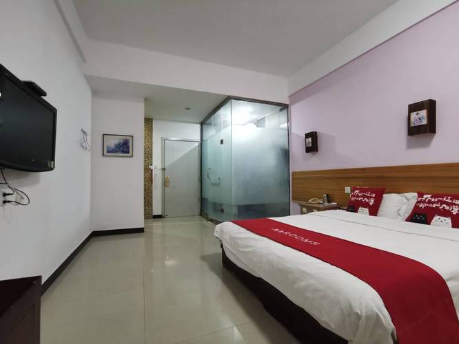 承德燕青快捷酒店怎么预订最方便？-第2张图片-德高鼎泰便民中心