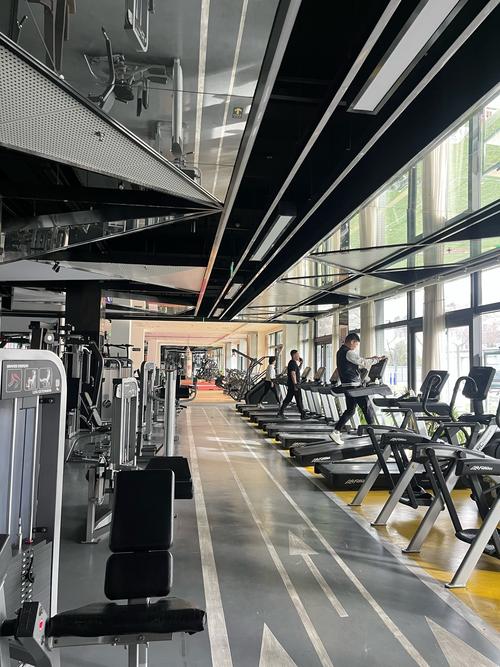 济南健身房哪家好？市中区健身房怎么选？-第2张图片-德高鼎泰便民中心