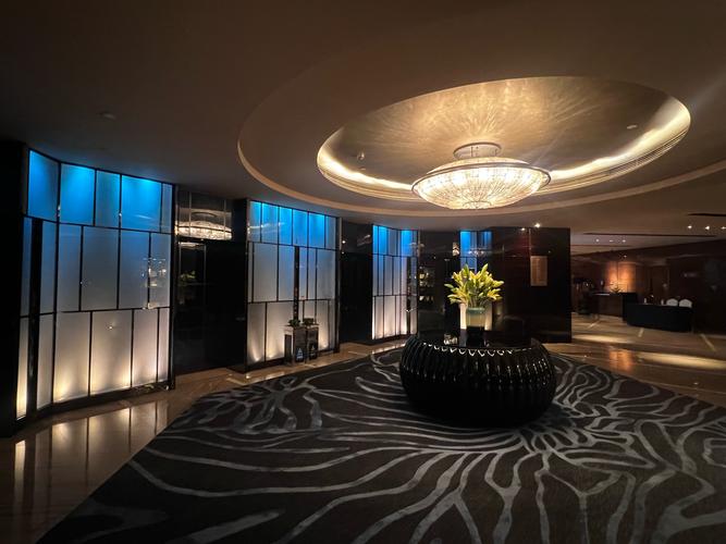 上海唐拉雅秀酒店预订，价格多少？-第1张图片-德高鼎泰便民中心