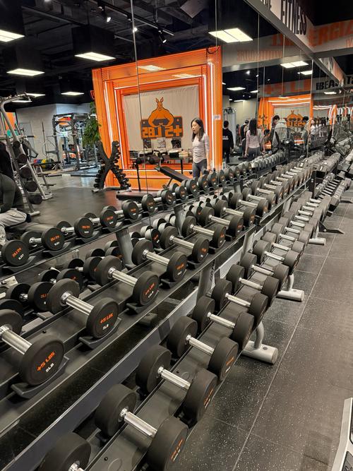 龙岩万宝巨人健身房有何特色？-第1张图片-德高鼎泰便民中心