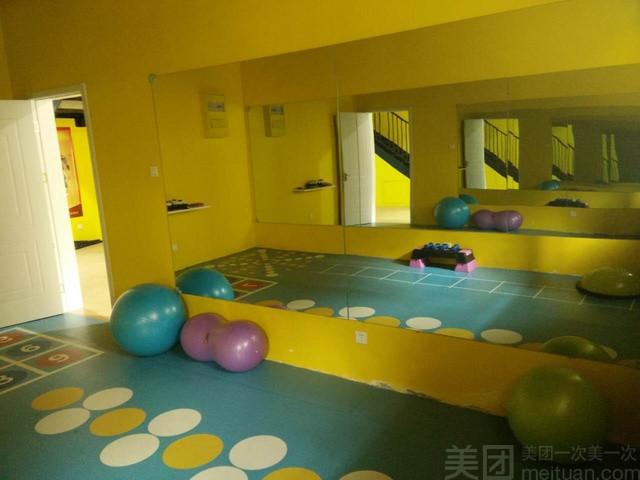 菲尼克斯健身工作室有何特色？-第1张图片-德高鼎泰便民中心